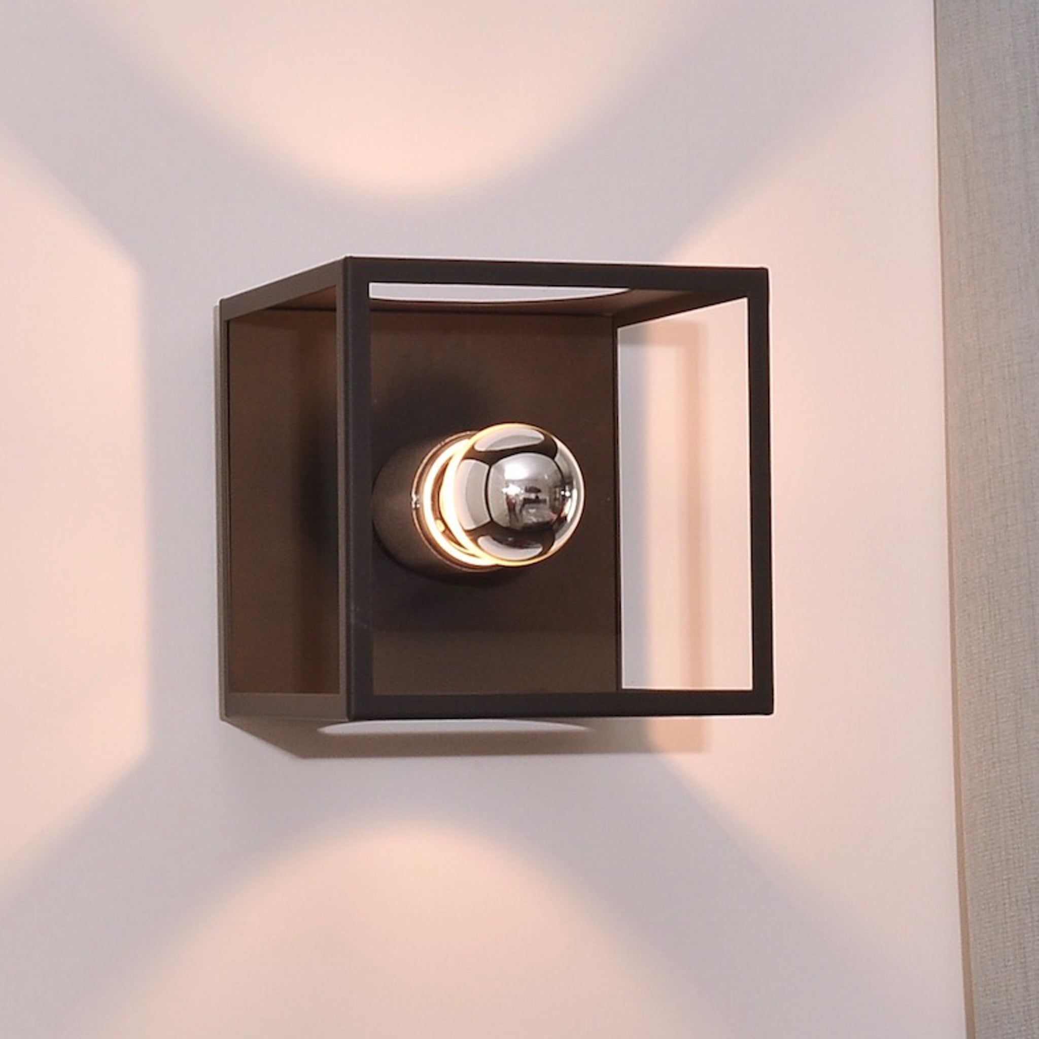 Nicholas Engert Marketing | Berlin Cube Lantern-Matt Black