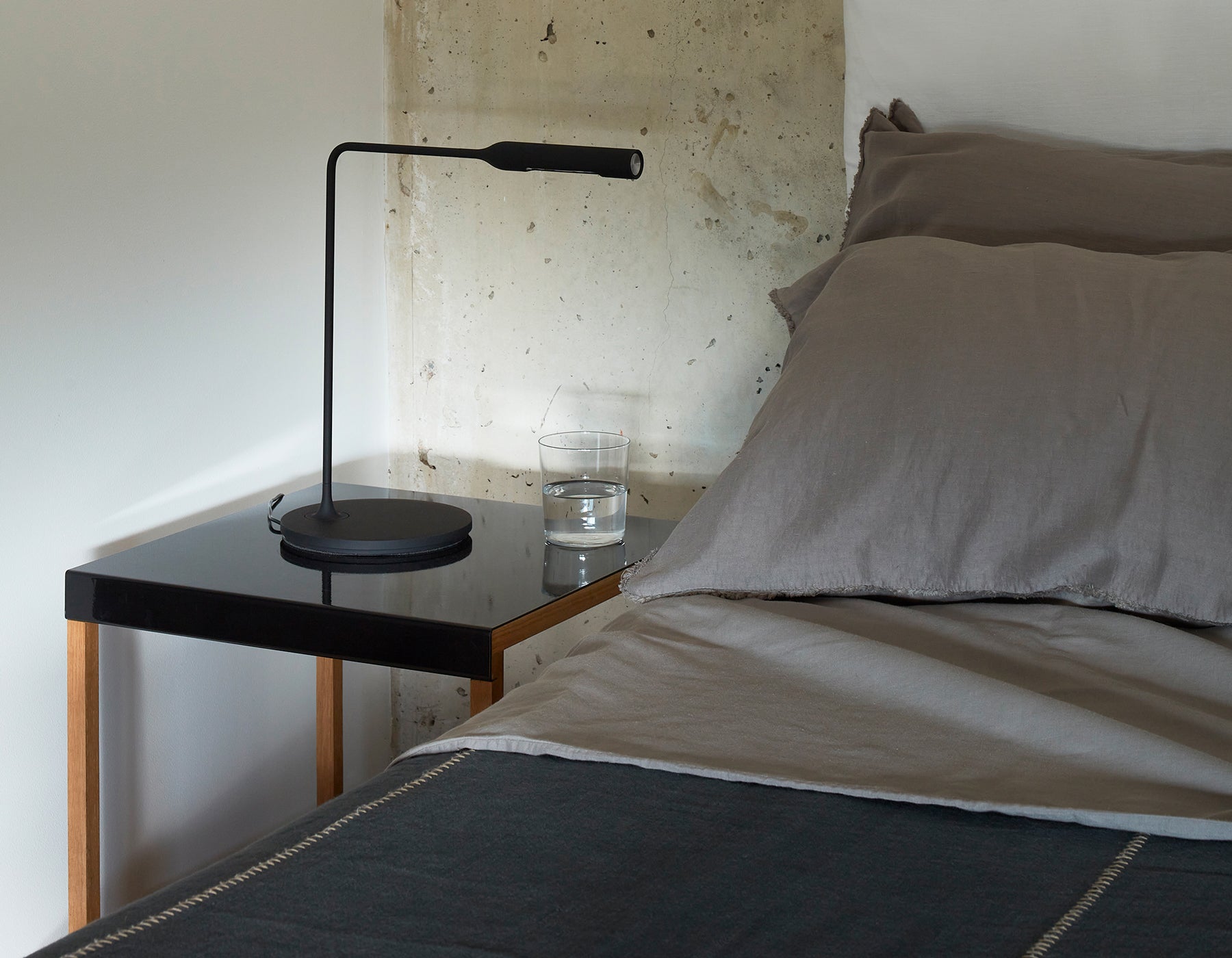 Flo Bedside Light