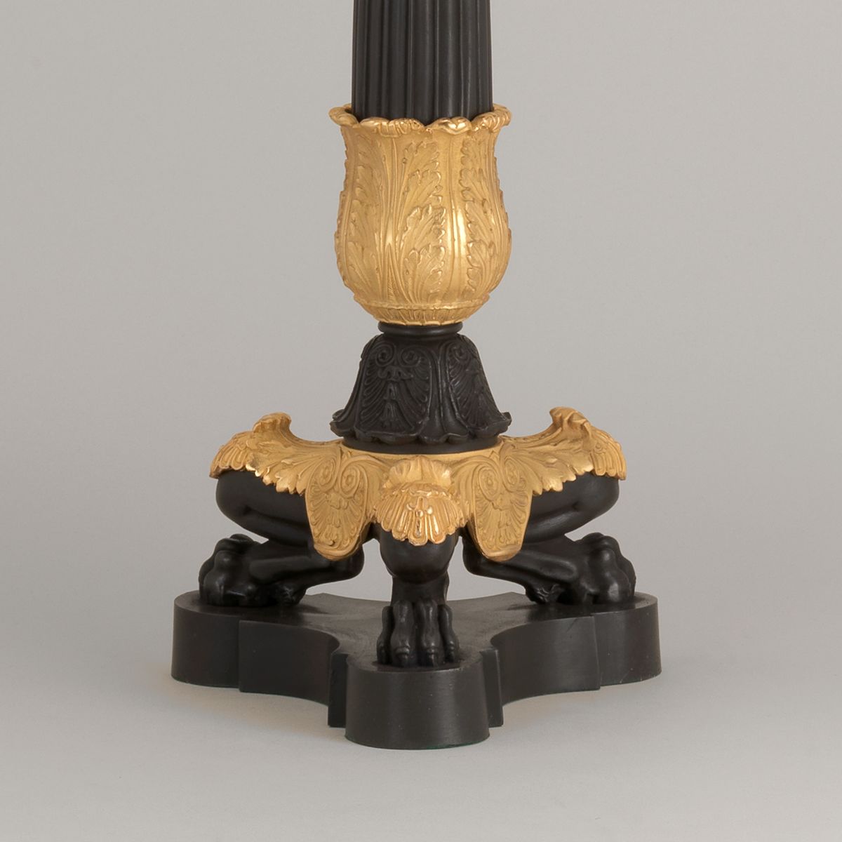 Bronze & gilt column light detail