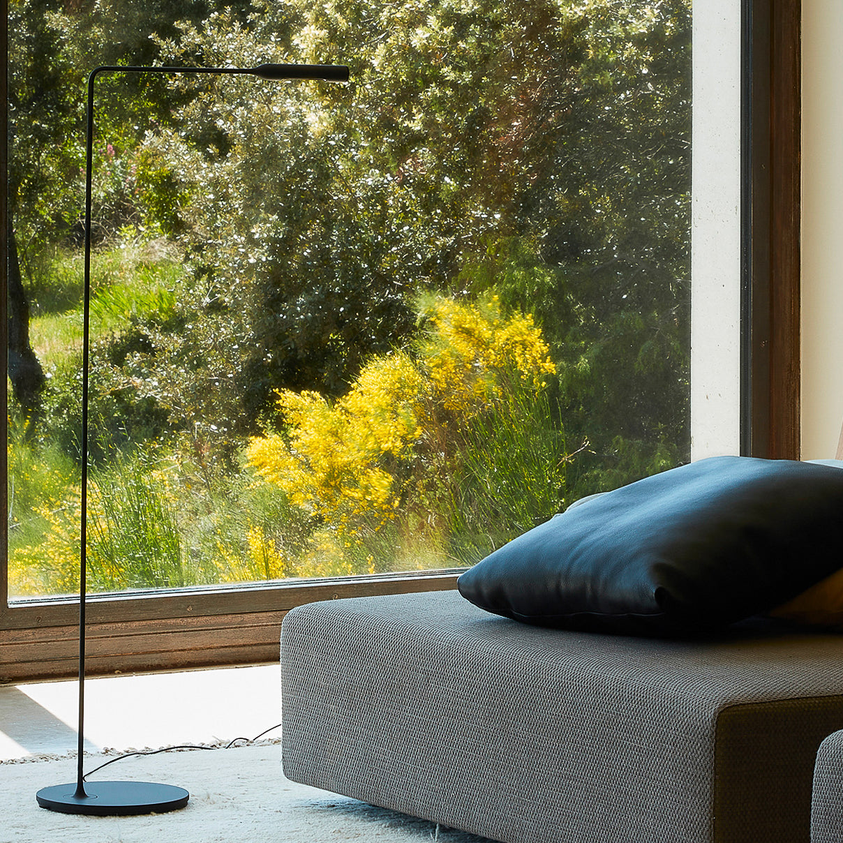 Flo Floor Light